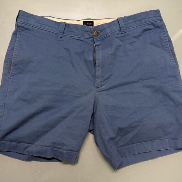 Blue J Crew Men’s Shorts - 7” Inseam - Like New Worn Once - Size 33 - Picture 1 of 4
